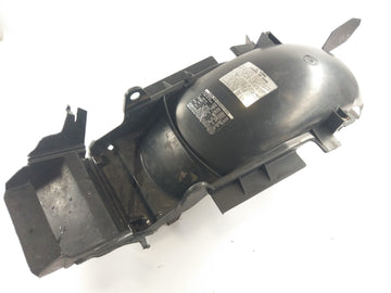 Honda ST 1100 SC26 PAN EUVOUR [1990] - Sisäinen verhous takapyörän kansi