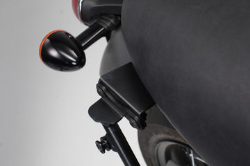 Triumph Bonneville 900 T 100 [2022-2026] - Sovitin SLC/V-LOC sivutelineelle oikealle – kuva 1