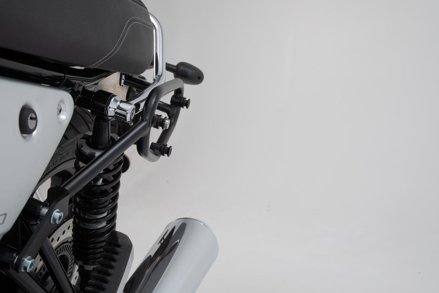 Moto Guzzi V7 III 750 Carbon [2019] - Legend Gear LC2 side bag system Black Edition – Image 3
