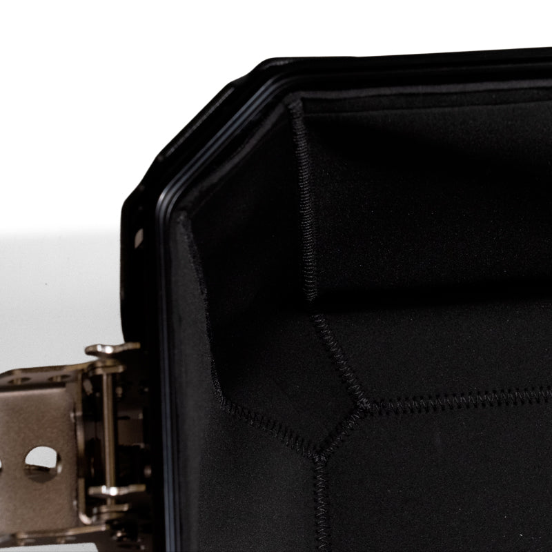 BMW R nineT 1200 Pure [2017-2023] - Neopren-Innenfutter für Atlas 32L Aluminiumtasche, Schalldämpferseite