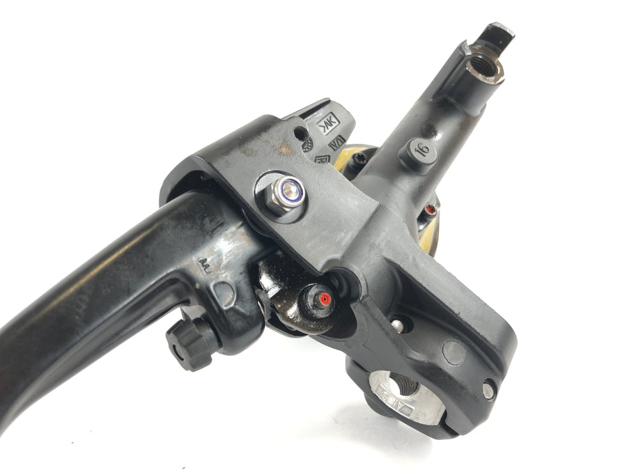 BMW K 1300 R [2010] - Jarrupumppu etujarrupumpulla